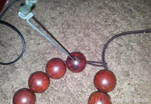 小叶紫檀手串怎么穿绳视频,手串绳断了有啥预示