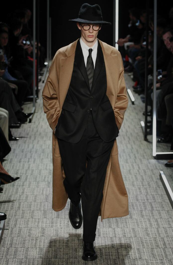秋冬简约男装,20年秋冬男装流行风格