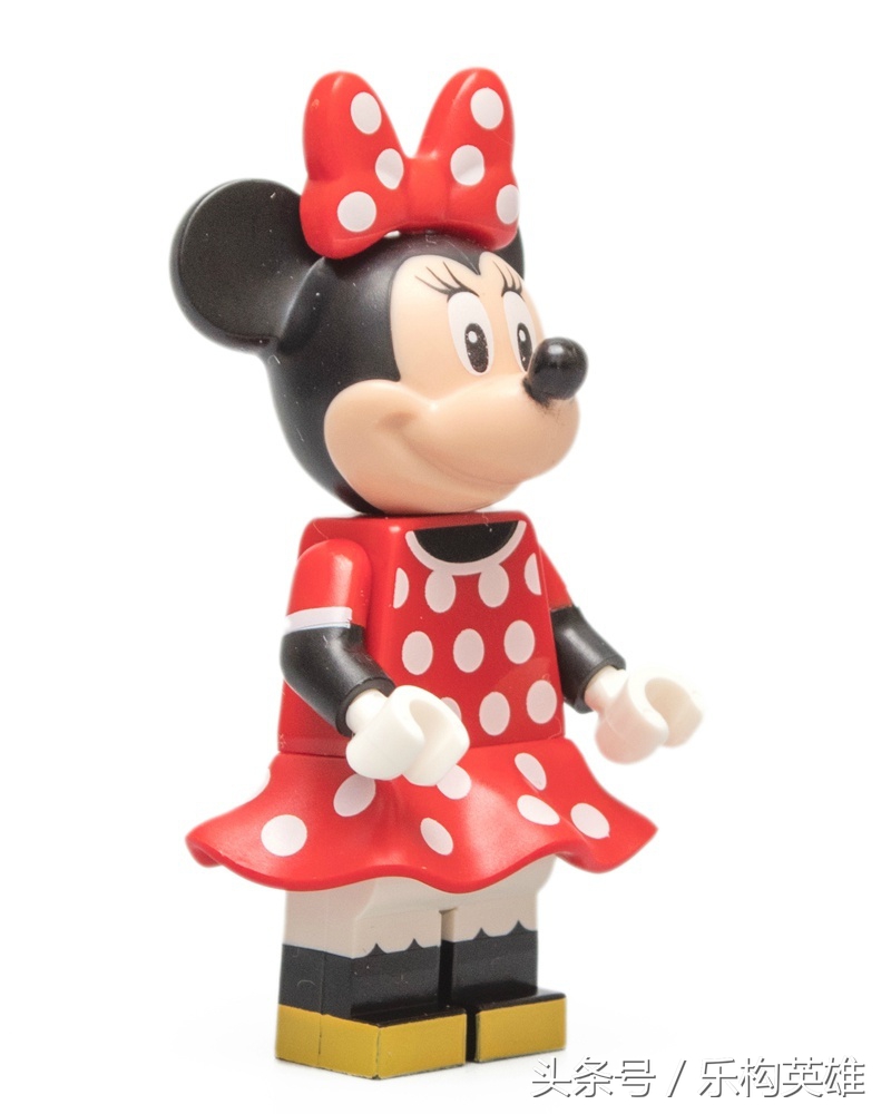 迪士尼乐高城堡对比,乐高新旧迪士尼城堡推荐