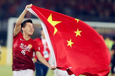 中国足球队员黄博文,中国第一右边锋