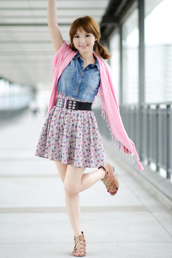 特美特美的青春少女