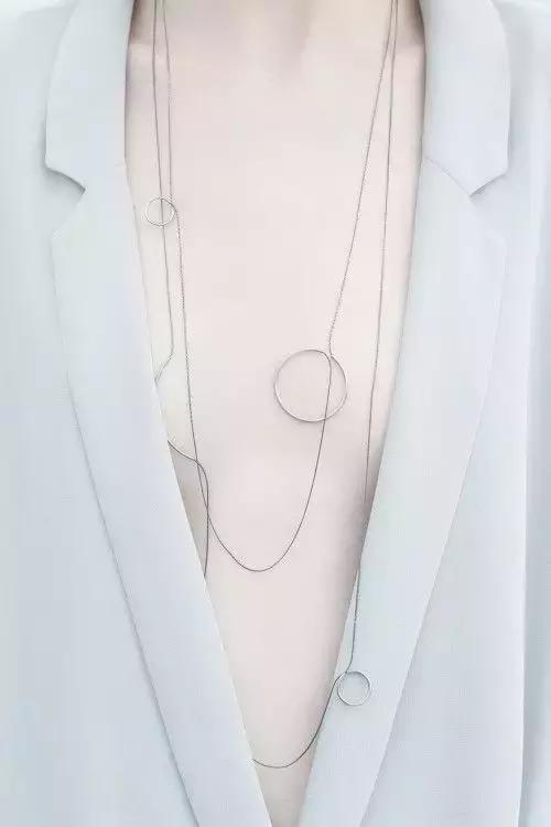 明星同款百元饰品,百元能买到什么化妆品