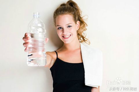 水喝少了身体有什么反应,水喝少了有什么危害