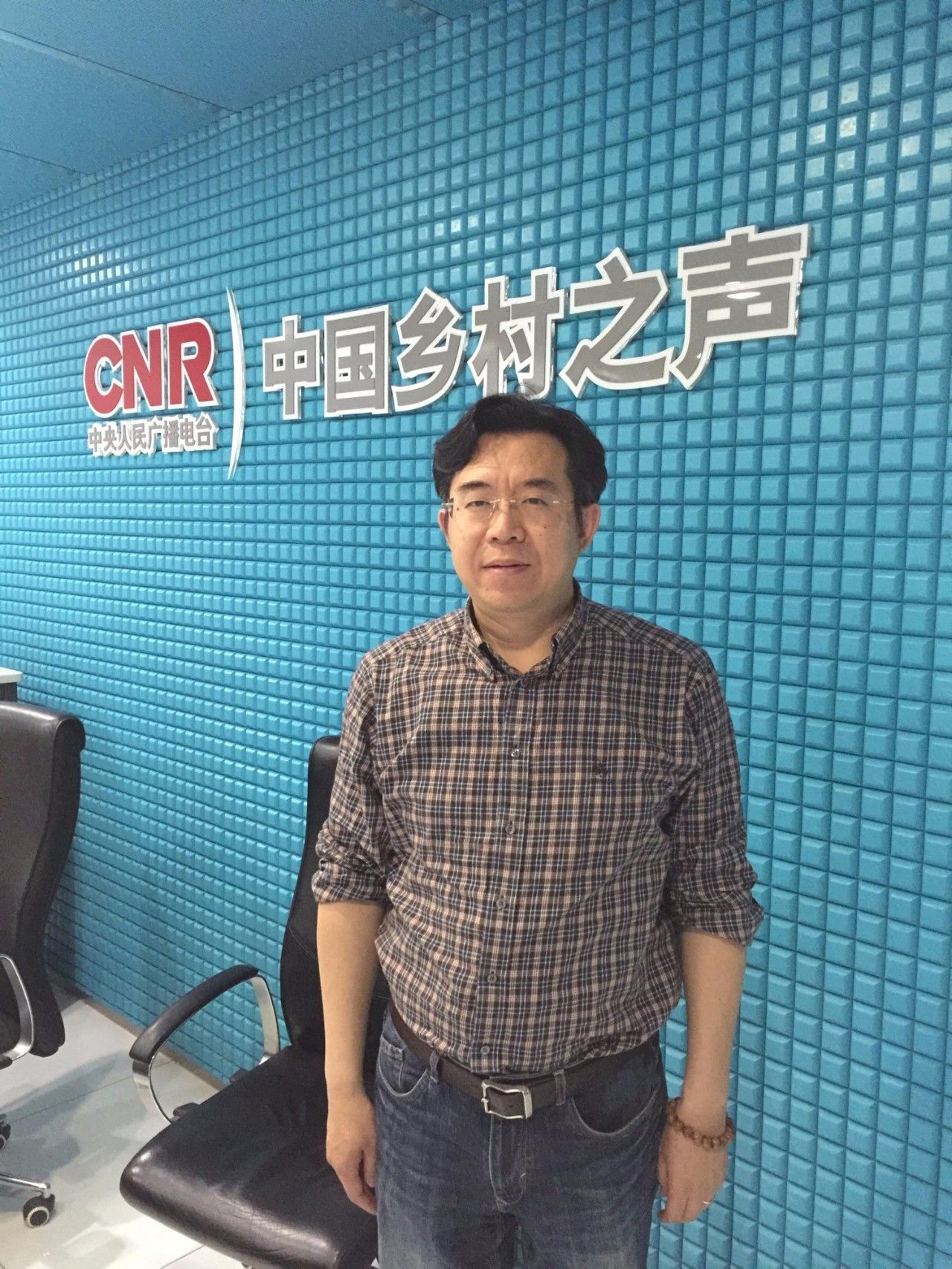 我长得丑找不到女朋友怎么办,找不到对象原因都在于自己