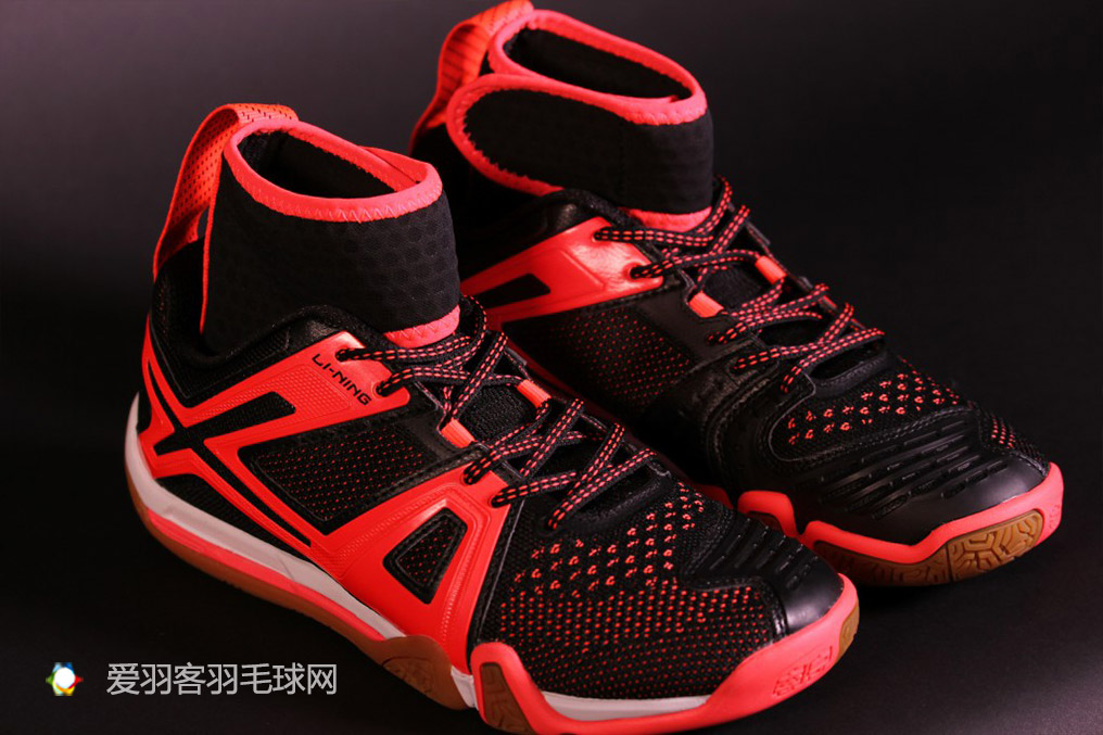 李宁羽毛球鞋贴地飞行,李宁贴地飞行羽毛球鞋se评测