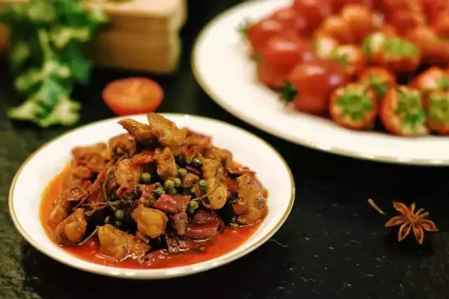 今天下午4点的时候，我打开了我的零食小金库