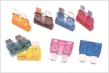 汽车保险小知识,汽车保险丝大中小怎么分