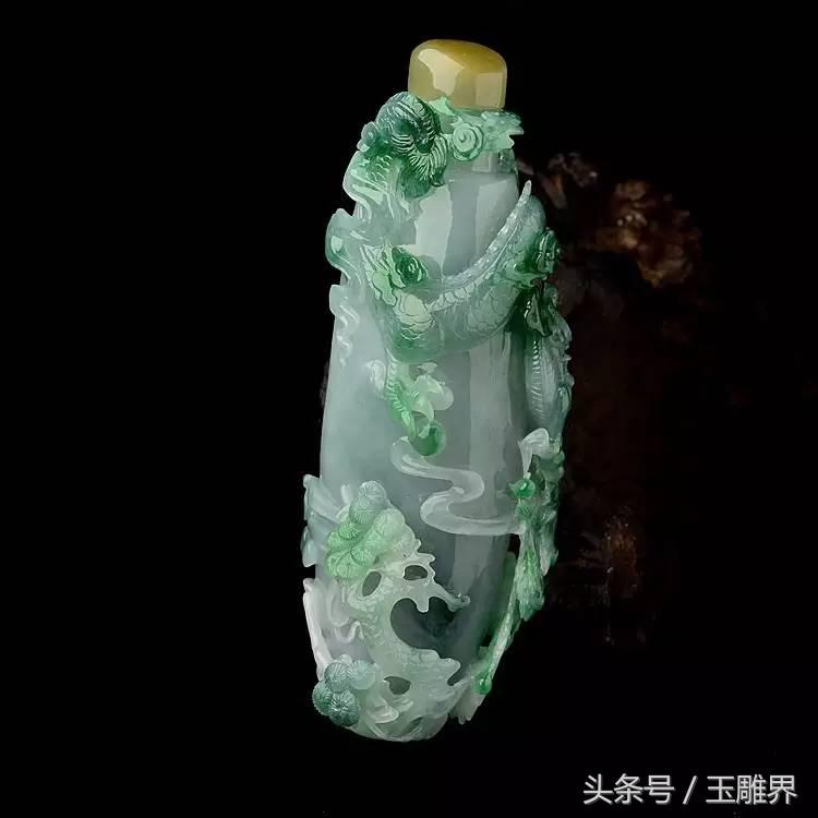 古代男子随身佩戴物品,男子穿越古代带了小玩具