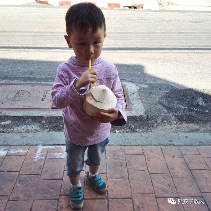 能在异国被警察抓也没谁了吧？这是我的清迈，和你去的不一样！