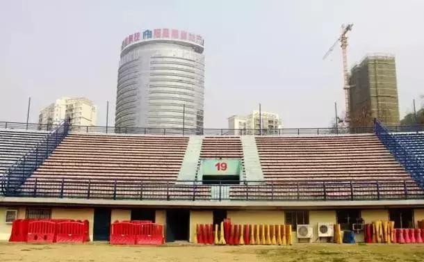 新华路武汉足球,武汉市江汉区新华路17号