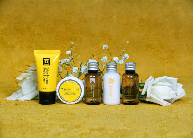 高端女士护肤按摩spa,在家也可以享受spa护肤了