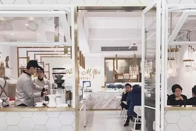 爆红朋友圈的21家的甜品店，只怕你不敢点开！