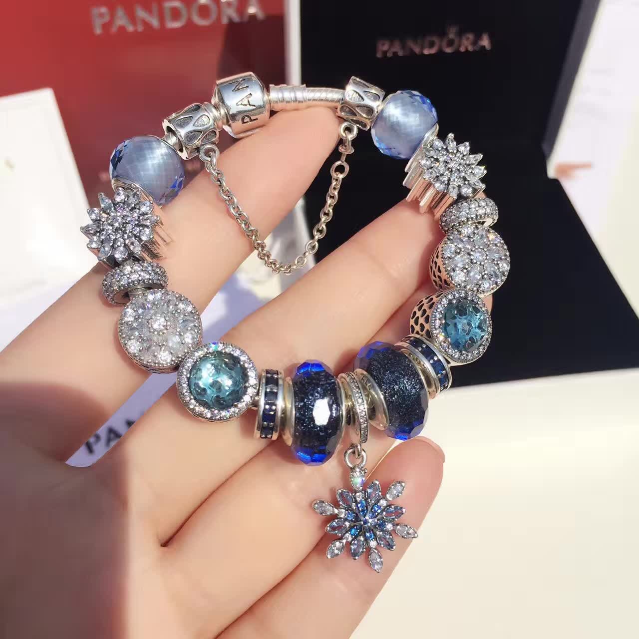 送给自己心仪的女生有哪些饰品推荐呢?