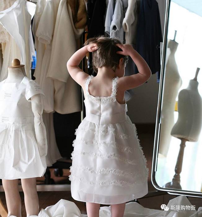 迪奥耐克合作款,耐克联动迪奥