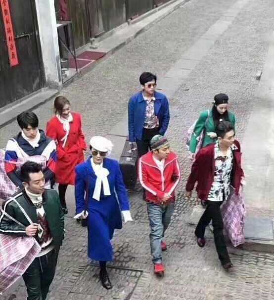 关晓彤黑眼圈图,关晓彤黄黑皮照片