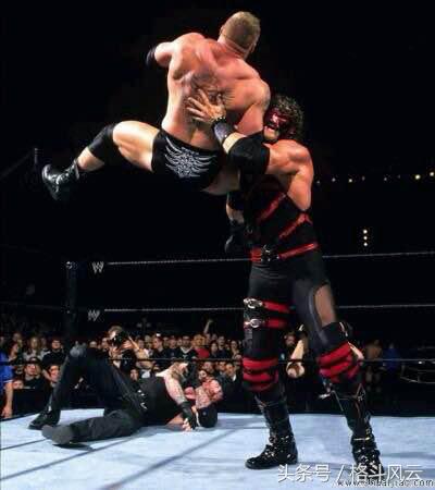wwe布洛克疯狂时刻,wwe布洛克刚出道