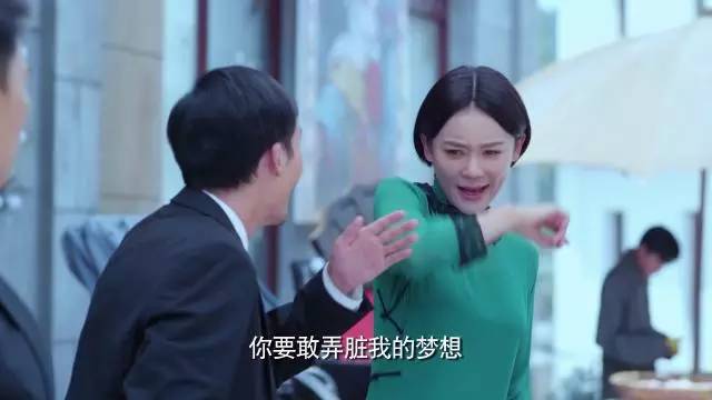 《云巅之上》已向你发送娱乐圈生存宝典，收好不谢！