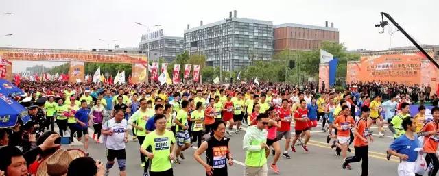 你们以往跑的都是假的马拉松！｜鹿透社0220