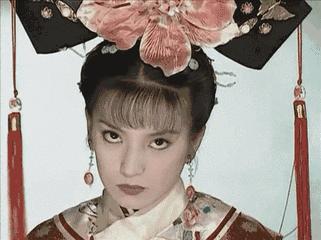 赵薇空手套白狼赚了多少,赵薇空手套白狼事件赚了多少钱