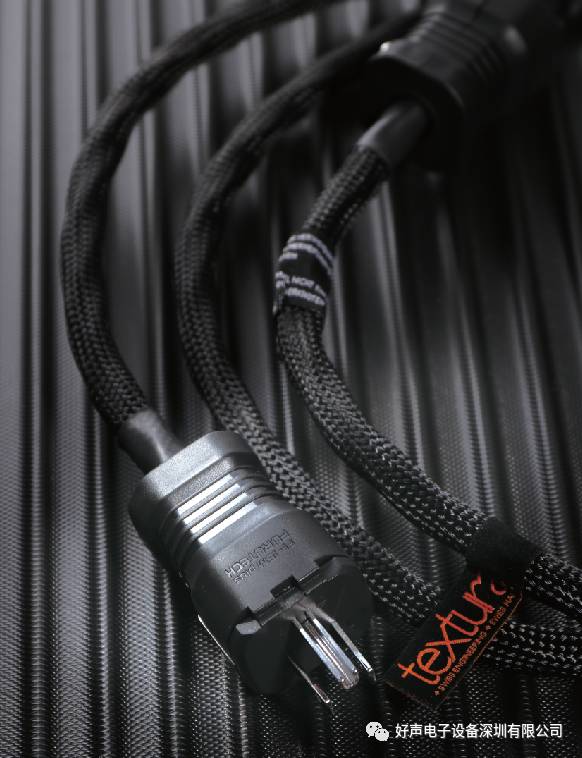 开阔自然的空间感-VOVOXTextura电源线