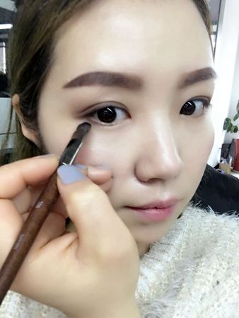 超简单彩妆妆容搭配男生,日系妆容配什么好看男生