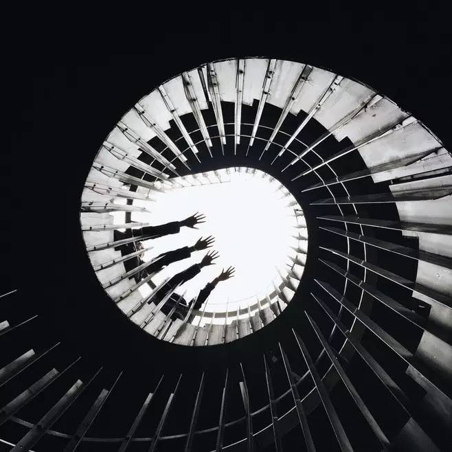 善良的人永远说什么都是错的 (善良的人做什么都是善良的)