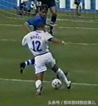两届世界杯踢丢点球巴乔扼腕痛惜,98年世界杯法国vs意大利点球大战