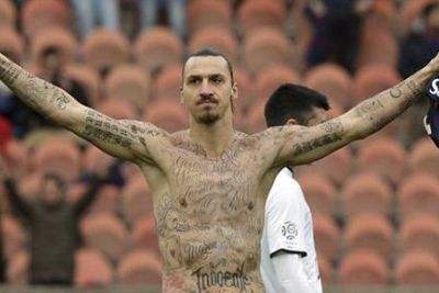 小偷、叛徒、疯子助曼联崛起，他是伊布，一段“外来者”的传奇