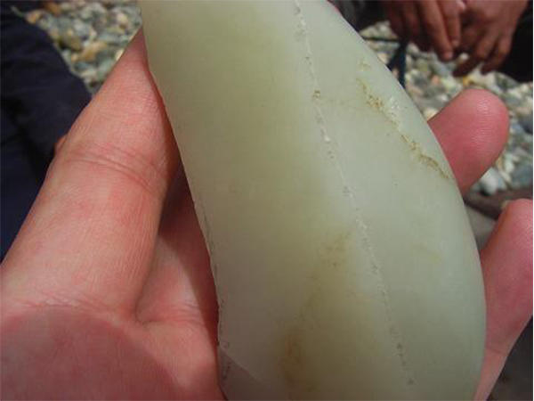 和田墨玉桃花石值钱吗,桃花石和田玉