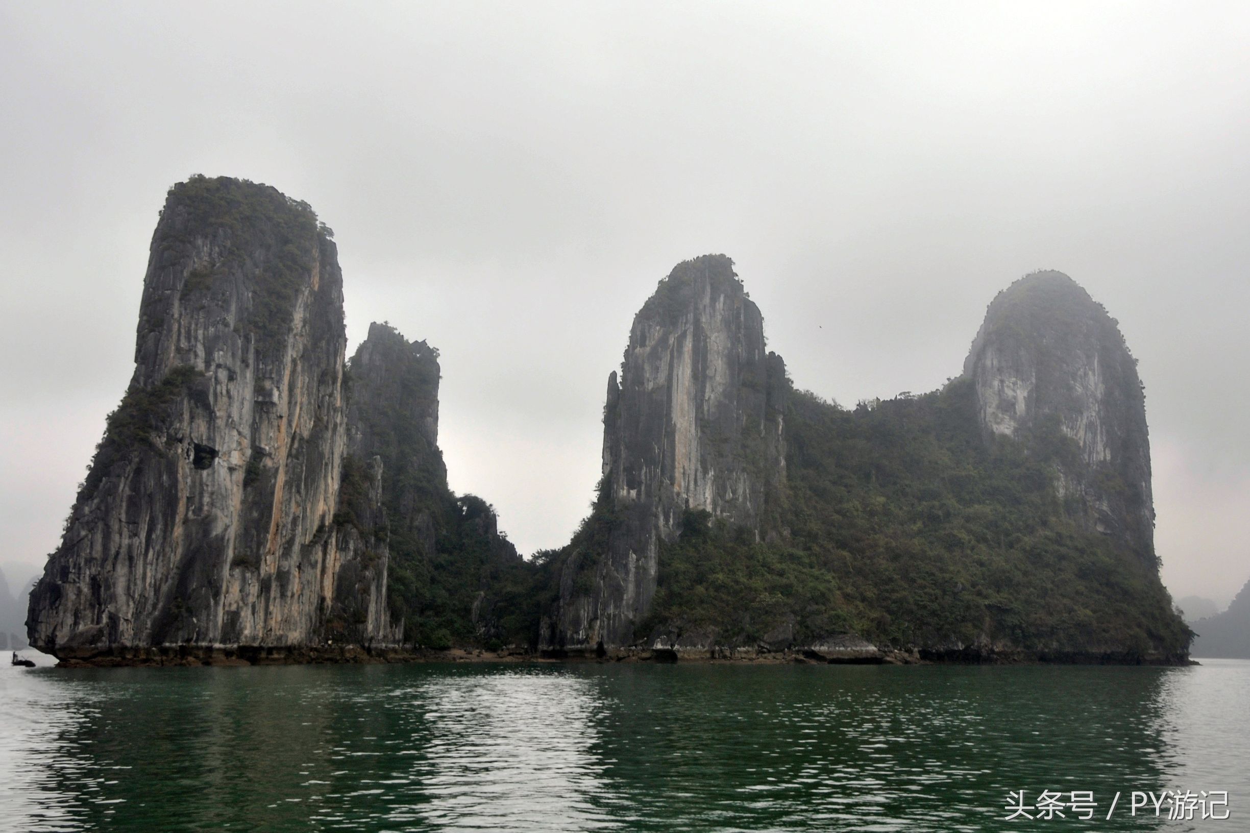 越南下龙湾海上桂林景区,桂林山水和越南下龙湾