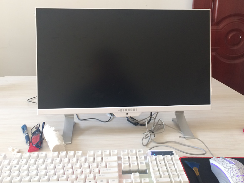 一体机电脑换屏幕教程,固态硬盘拆机教程详解