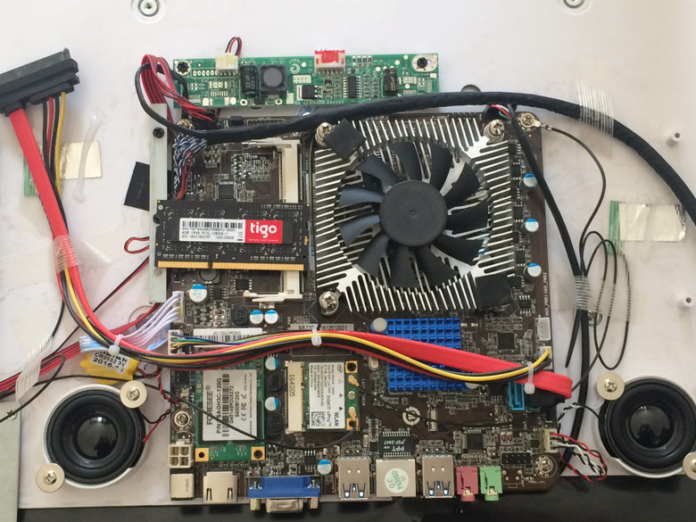 一体机电脑换屏幕教程,固态硬盘拆机教程详解