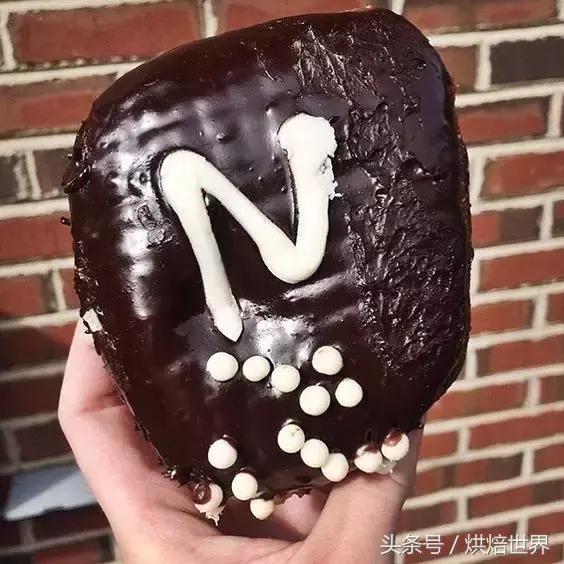 世界上顶好吃的10家甜甜圈店推荐，甜甜圈的历史你知道么？