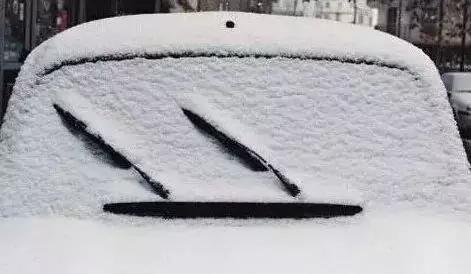 车冻住了怎么快速解冻,雪天车在外面冻住了怎么解冻