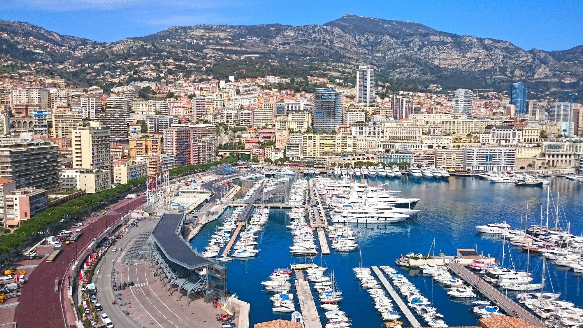 迪拜算个渣,在这里游艇就像共享单车一样乱扔