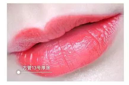 美女抹口红吻男神,涂上喜欢的口红吻最爱的他