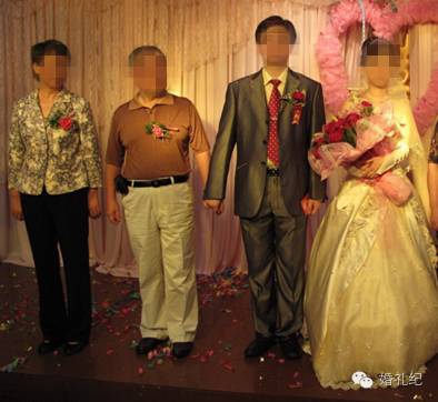 陈妍希刘诗诗婚礼妈妈都穿旗袍！妈妈要得体只能穿旗袍？