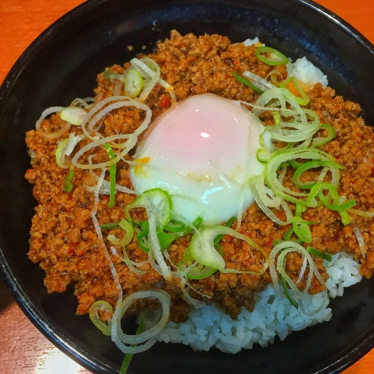 旅行是孤独的人在寻找的方式,旅行是我一辈子都愿意做的事