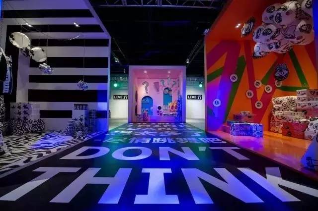 一口气推出了50多款PS新品，宜家彻底放飞了自我！挂到墙上的沙发、自动浇水的花盆……错过等3年