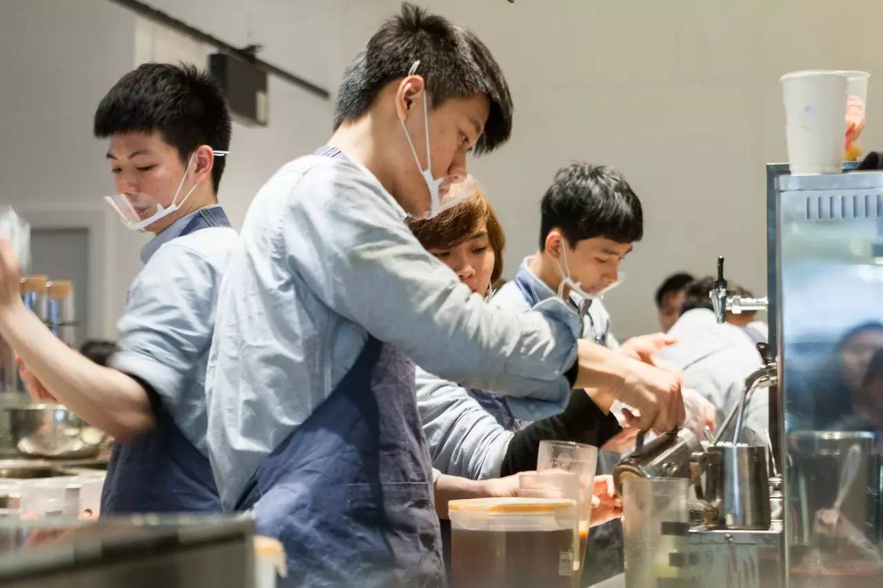 鲍师傅喜茶排队,喜茶全口味测评