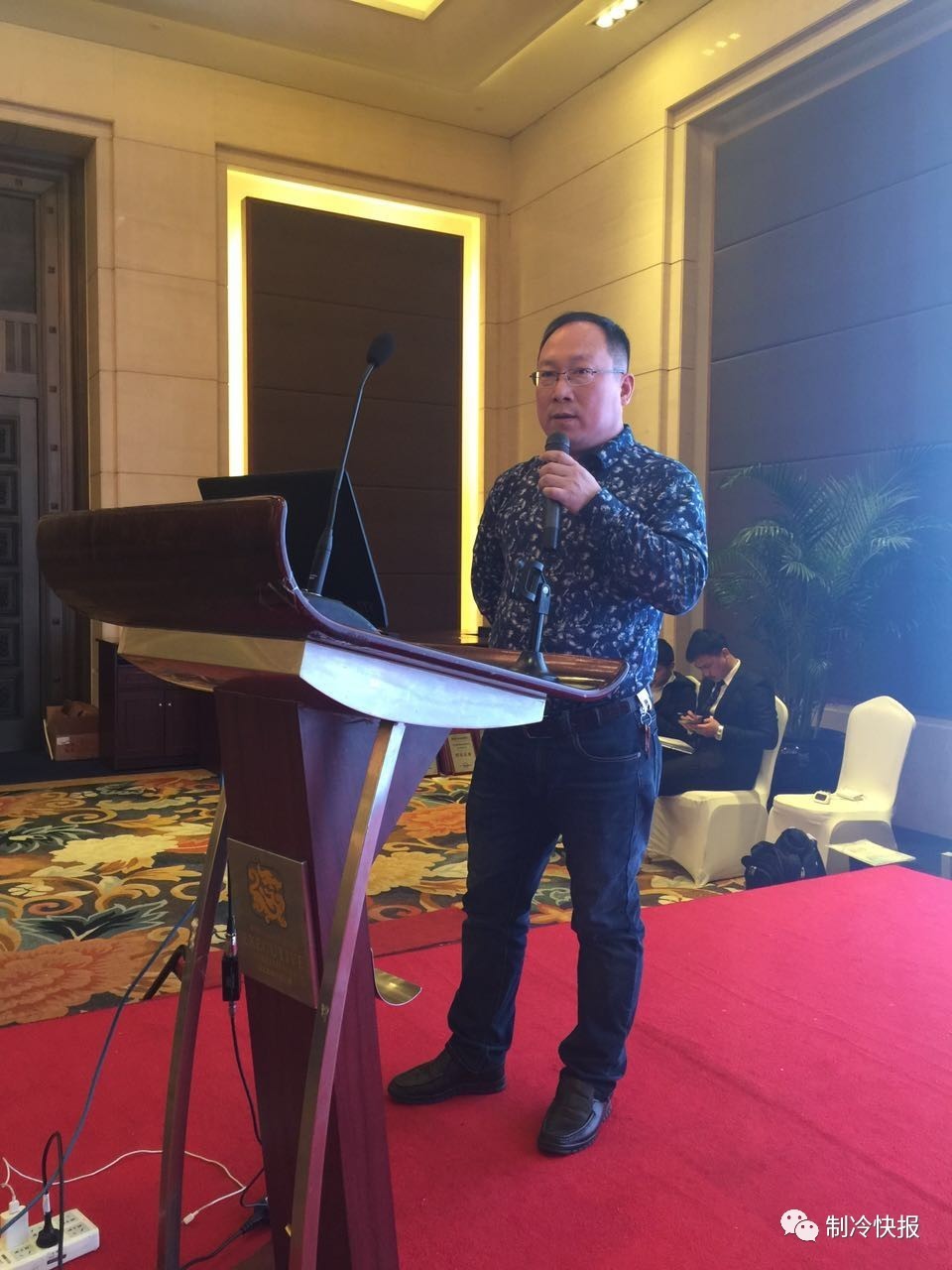 缇ら泟姹囪仛,缇ら泟浜戦泦鍏辫氨鍗庣珷