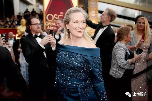 第89届奥斯卡，女神们拼礼服才是正经事！