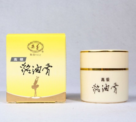 一直有人邀请我回答什么美白护肤的产品，今天就来安利咱国货