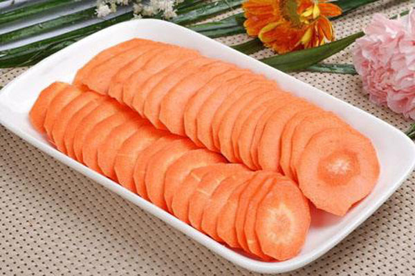 水加什么东西能皮肤变白,水加什么能使皮肤变白