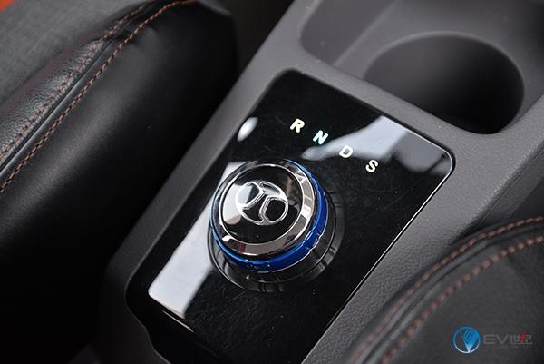 五万以内五门纯电动车,五万左右四门的电动汽车推荐