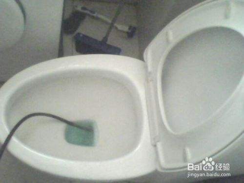 菜盆地漏堵塞最快的疏通方法,厕所堵了在家怎么补救
