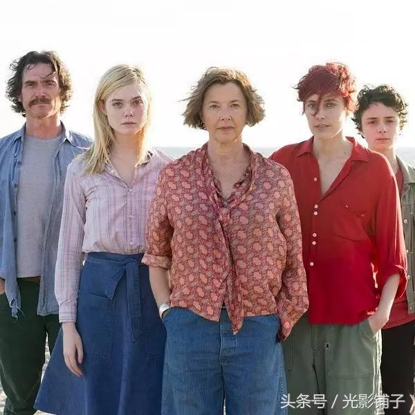 三女调教一男,看这部电影涨姿势