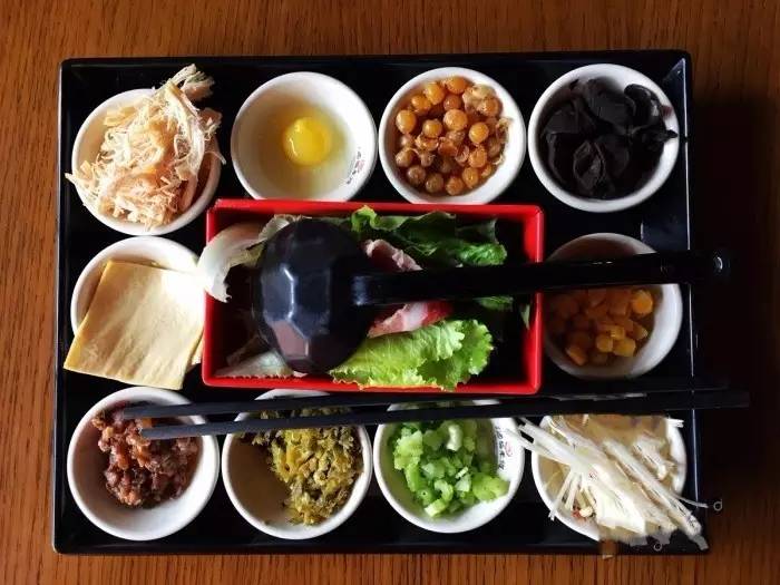 满小饱米线测评,连着吃了10天米线