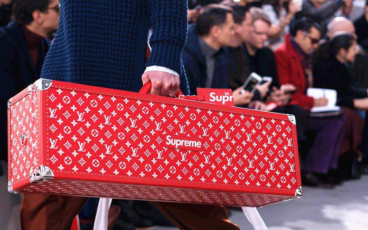 不是白浅夜华而是LVxSupreme