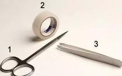 如何贴出很宽的双眼皮,单眼皮肿眼泡怎么贴出平行双眼皮